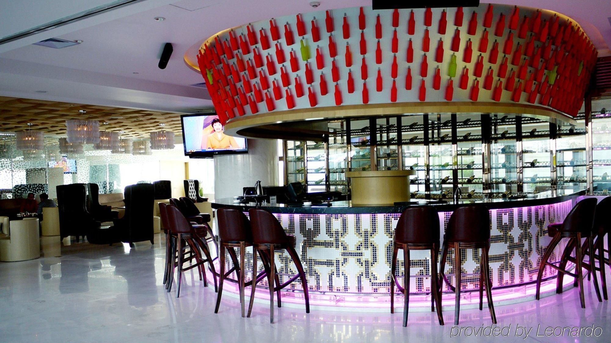 Holiday Inn Shijiazhuang Central By Ihg Экстерьер фото